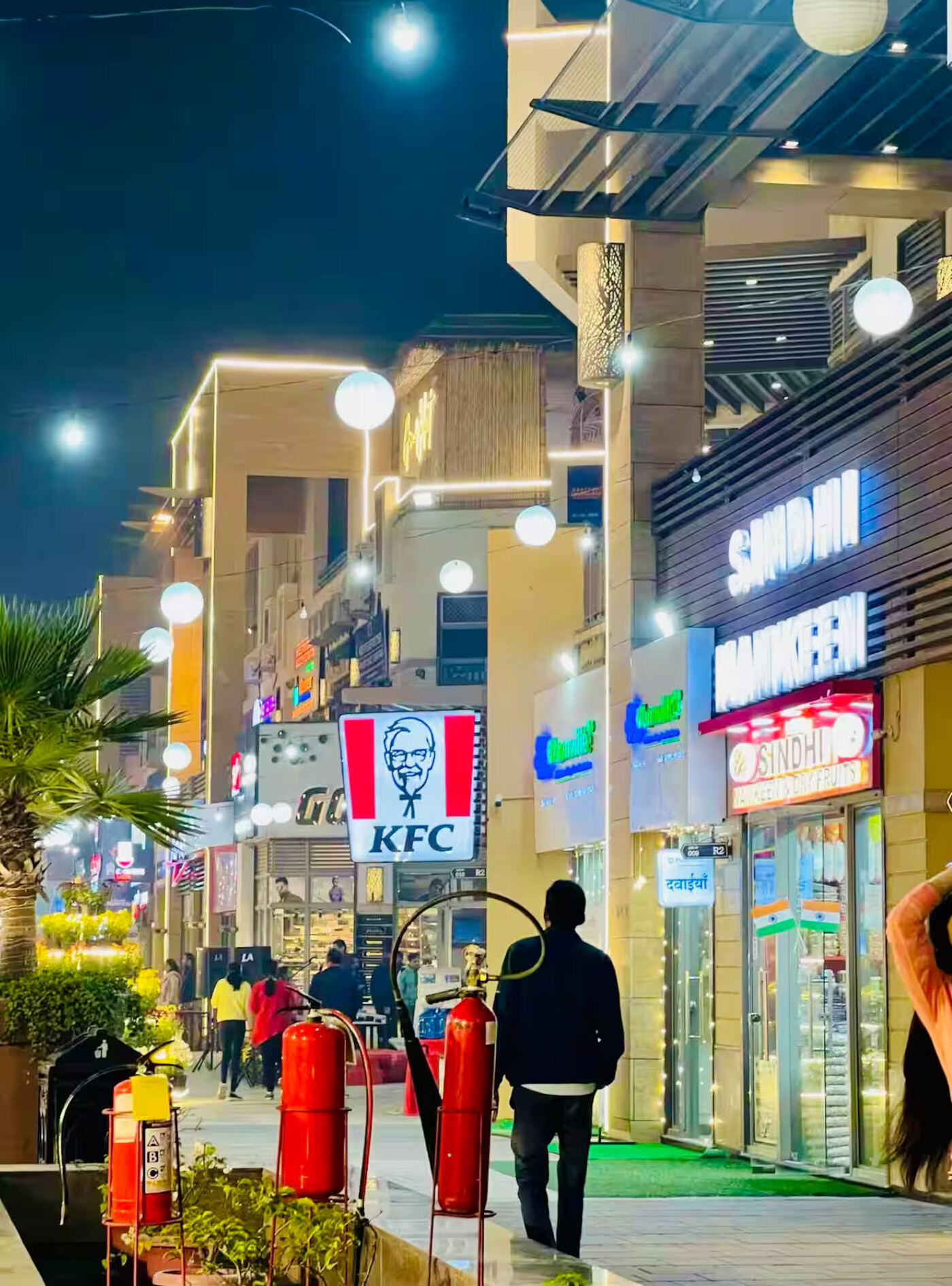 Evenings on the plaza — M3M Urbana, Gurgaon