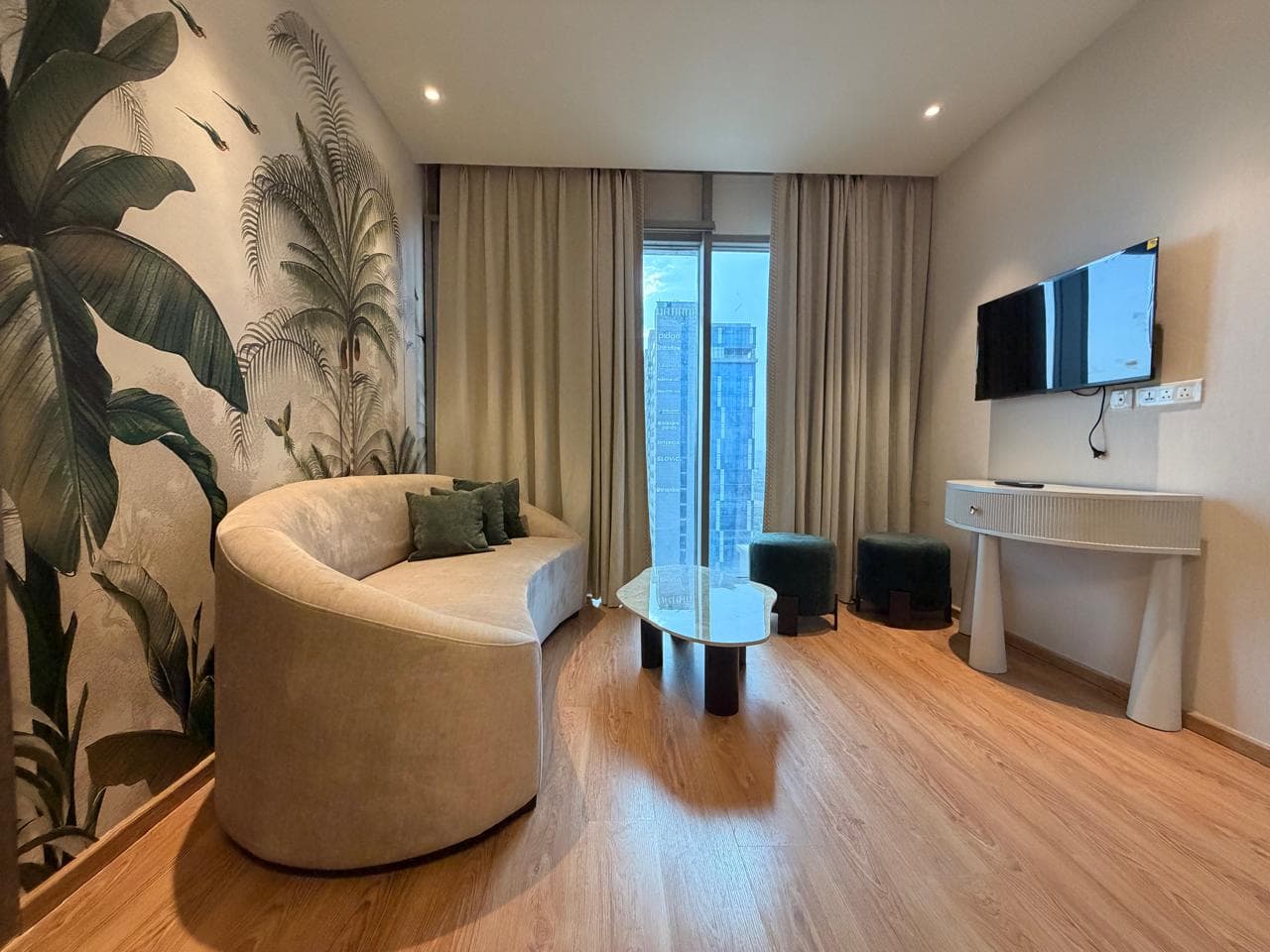 Unit 12A-02 — The skyline one — interior